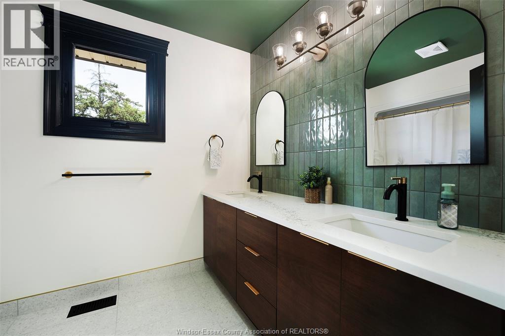657 DRESDEN PLACE - 34