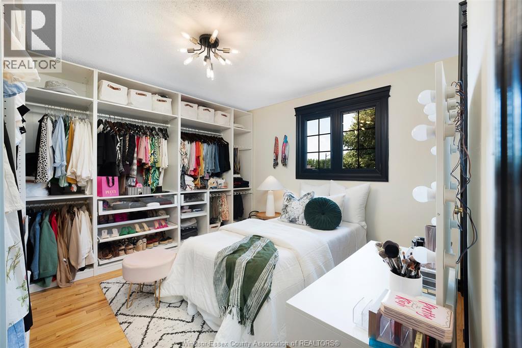 657 DRESDEN PLACE - 40