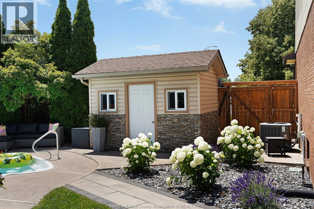 657 DRESDEN PLACE - 9