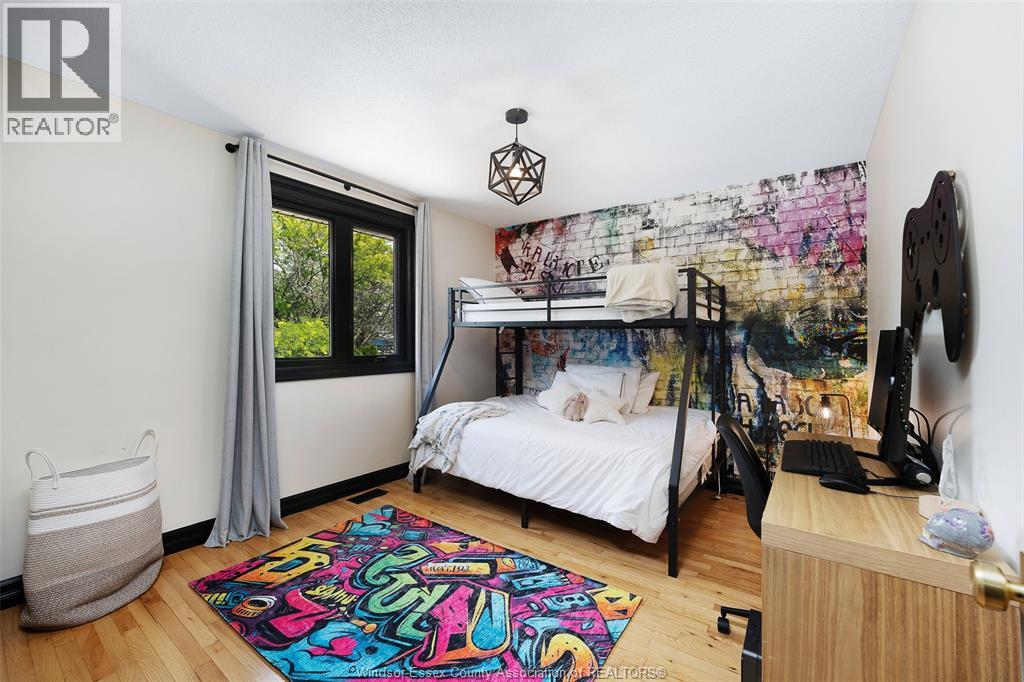 657 DRESDEN PLACE - 37
