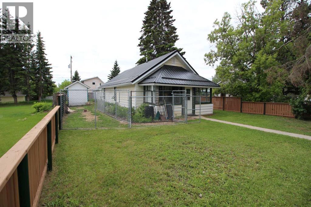 4915 52 Avenue - 3