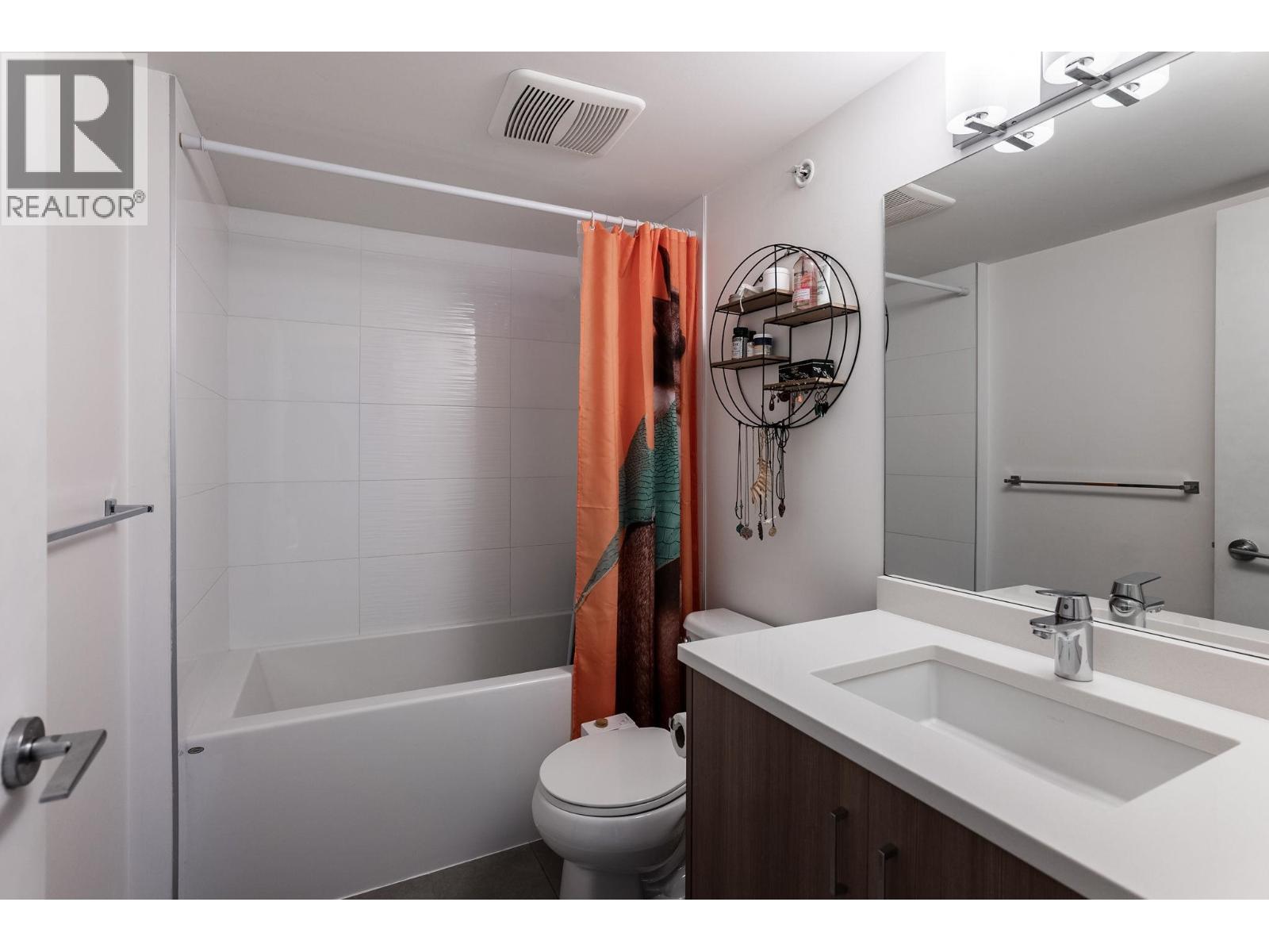 65 39769 GOVERNMENT ROAD, Squamish