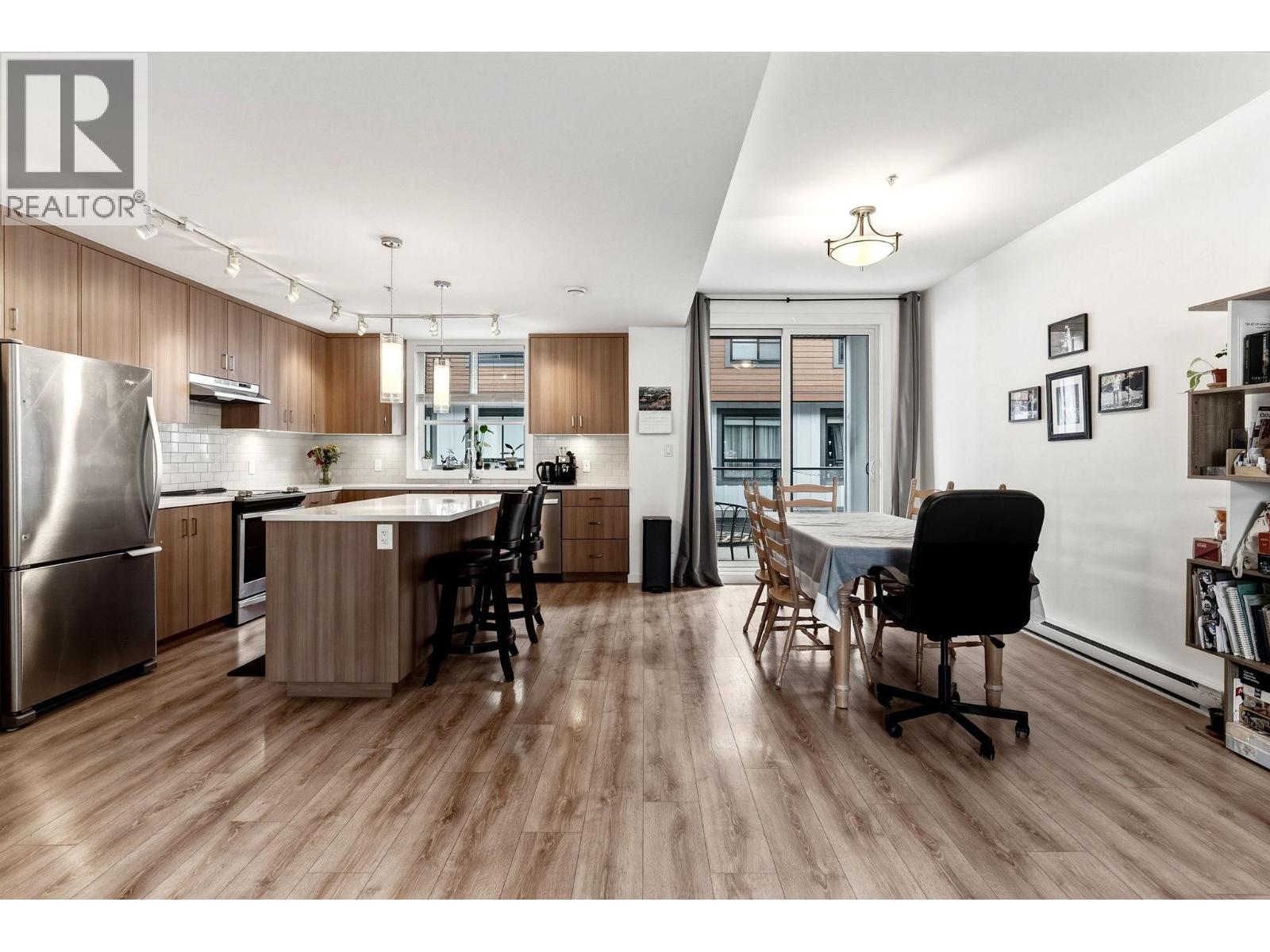 65 39769 GOVERNMENT ROAD, Squamish