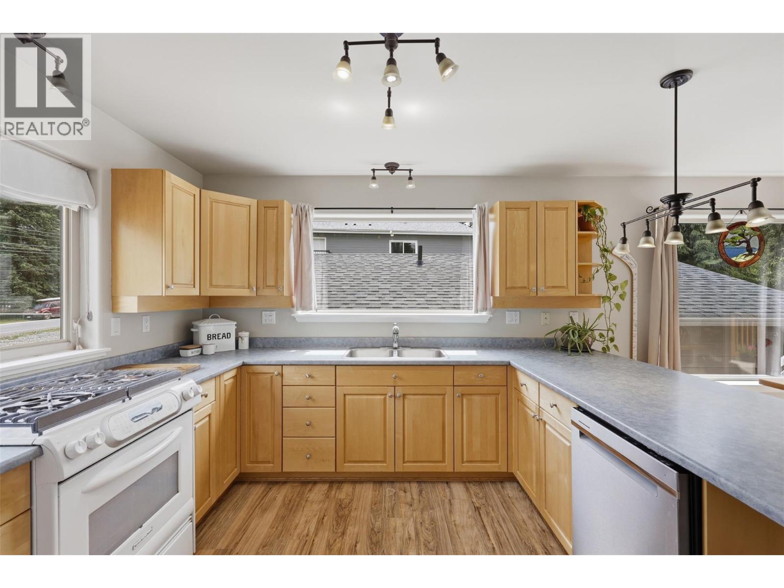 7153 CAHILTY Road - 11