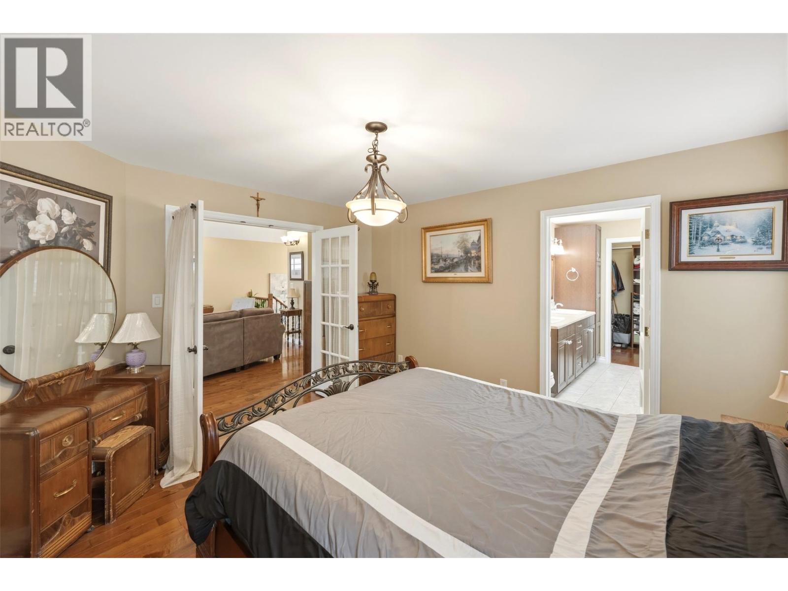 564 Alexander Avenue, Penticton