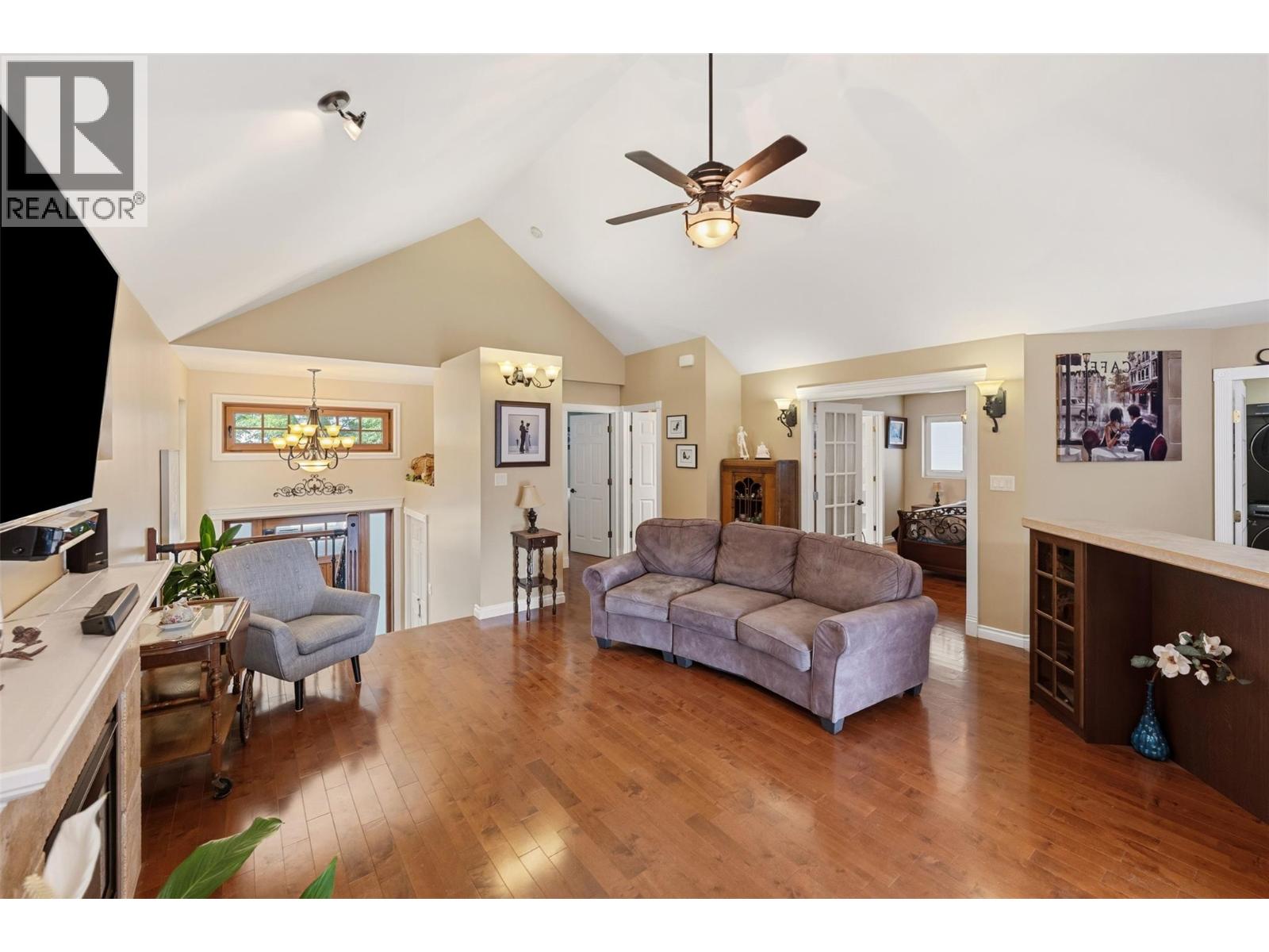 564 Alexander Avenue, Penticton