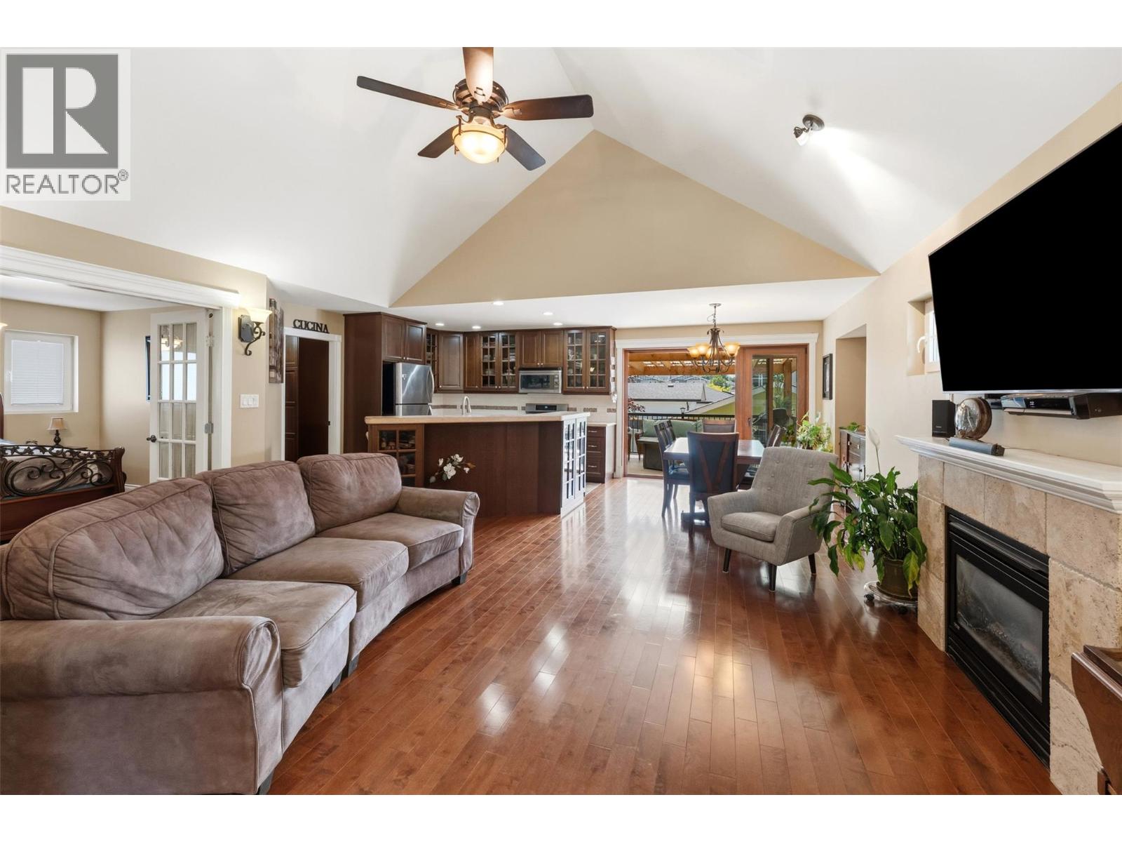 564 Alexander Avenue, Penticton
