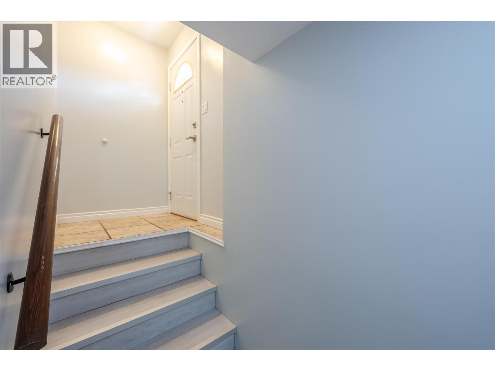 564 Alexander Avenue, Penticton