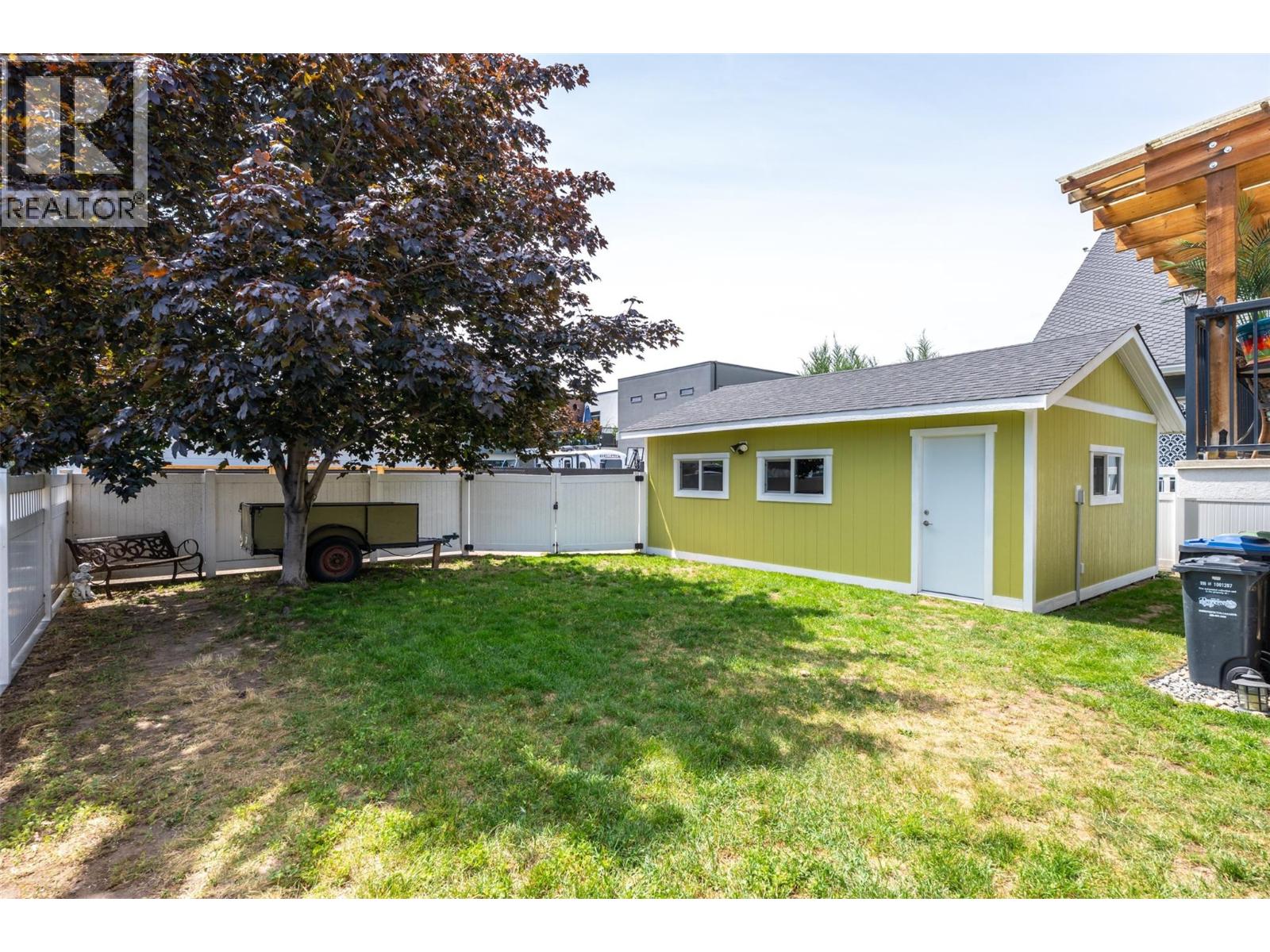 564 Alexander Avenue, Penticton
