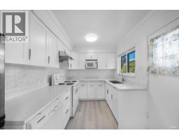 6407 Clinton Street, Burnaby, BC V5E1A3 Photo 9