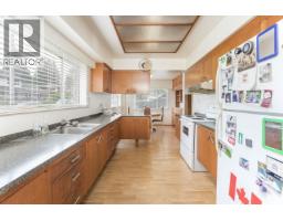 12393 Gray Street, Maple Ridge, BC V2X5V1 Photo 13