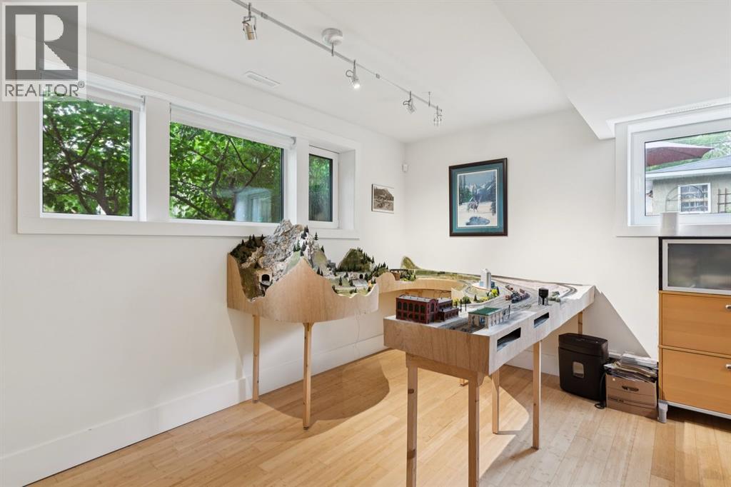 2344 Broadview Road NW — photo 39