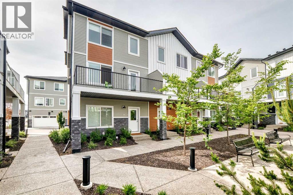 #802 335 Creekside Boulevard SW - 44