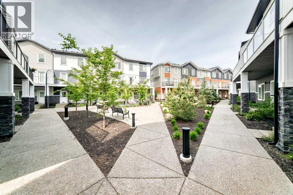 #802 335 Creekside Boulevard SW - 48