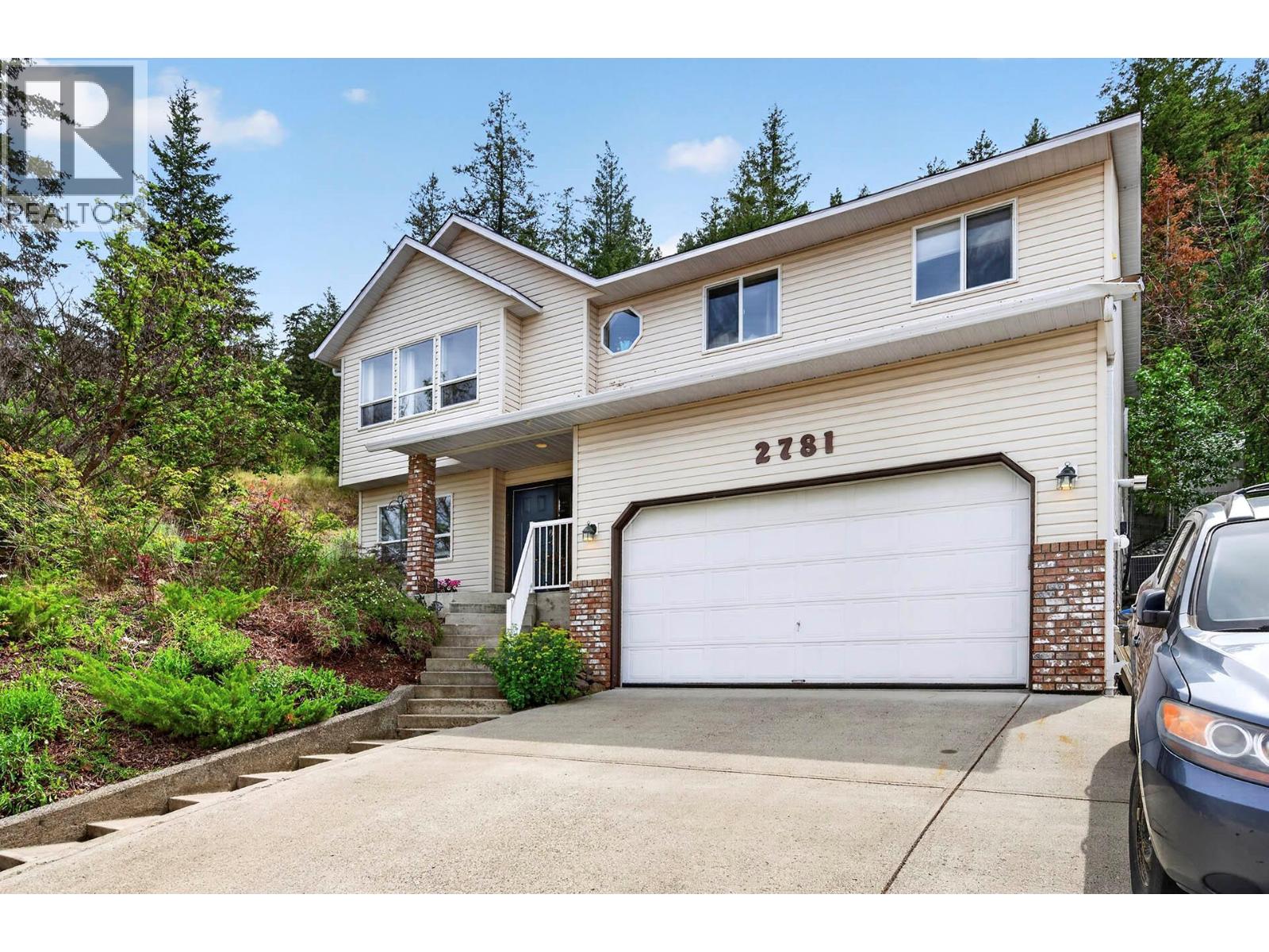 2781 SKEENA Drive - 1