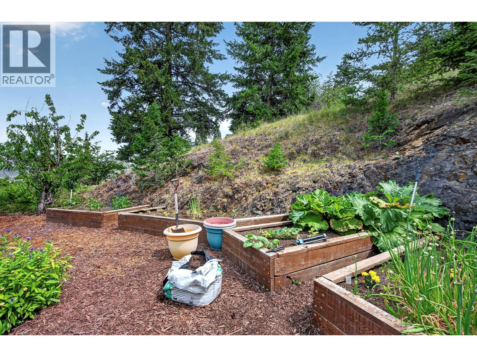 2781 SKEENA Drive - 33