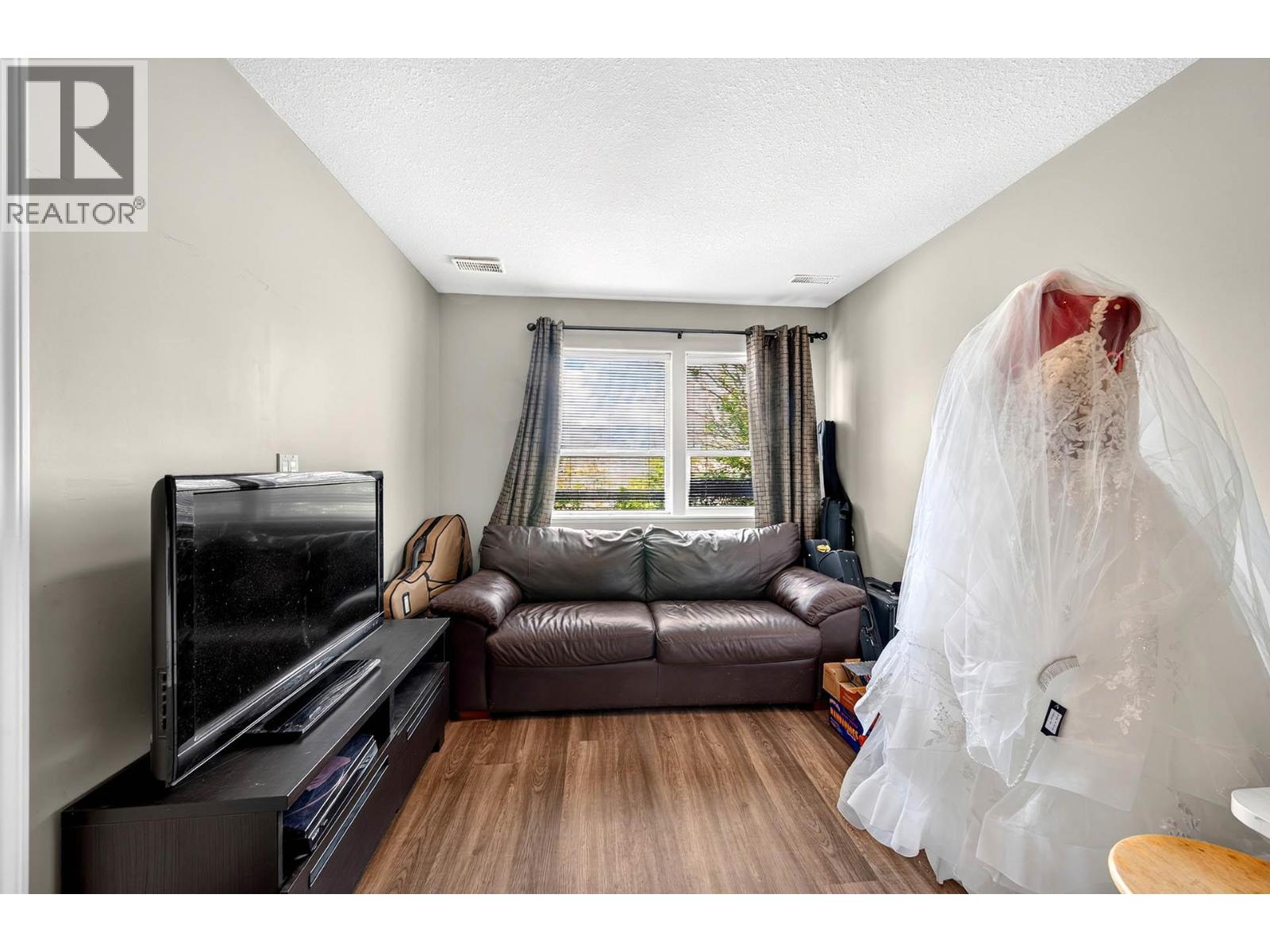 2781 SKEENA Drive - Image 24