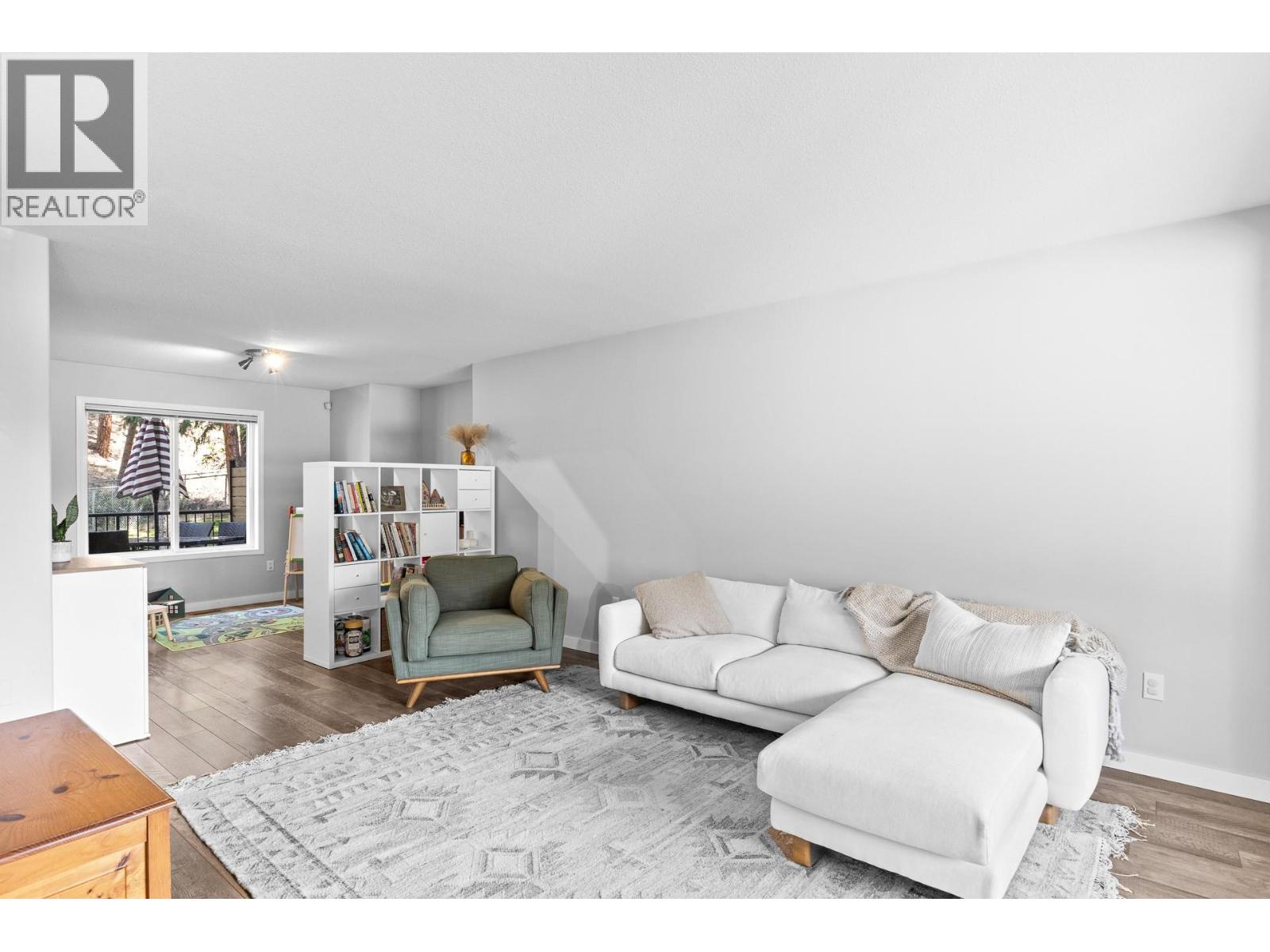 2431 Asquith Court - 6