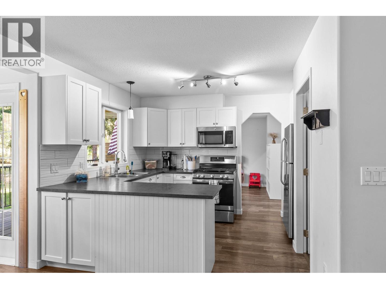 2431 Asquith Court - 13