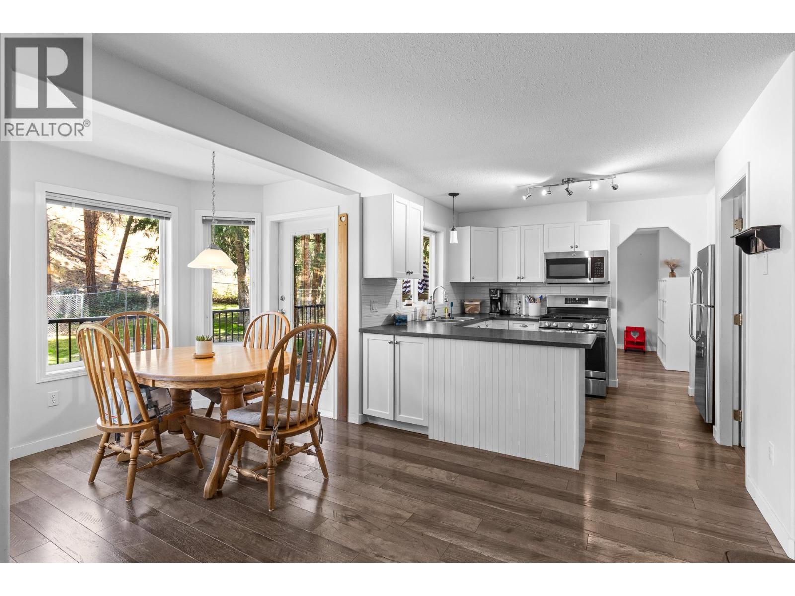 2431 Asquith Court - 16