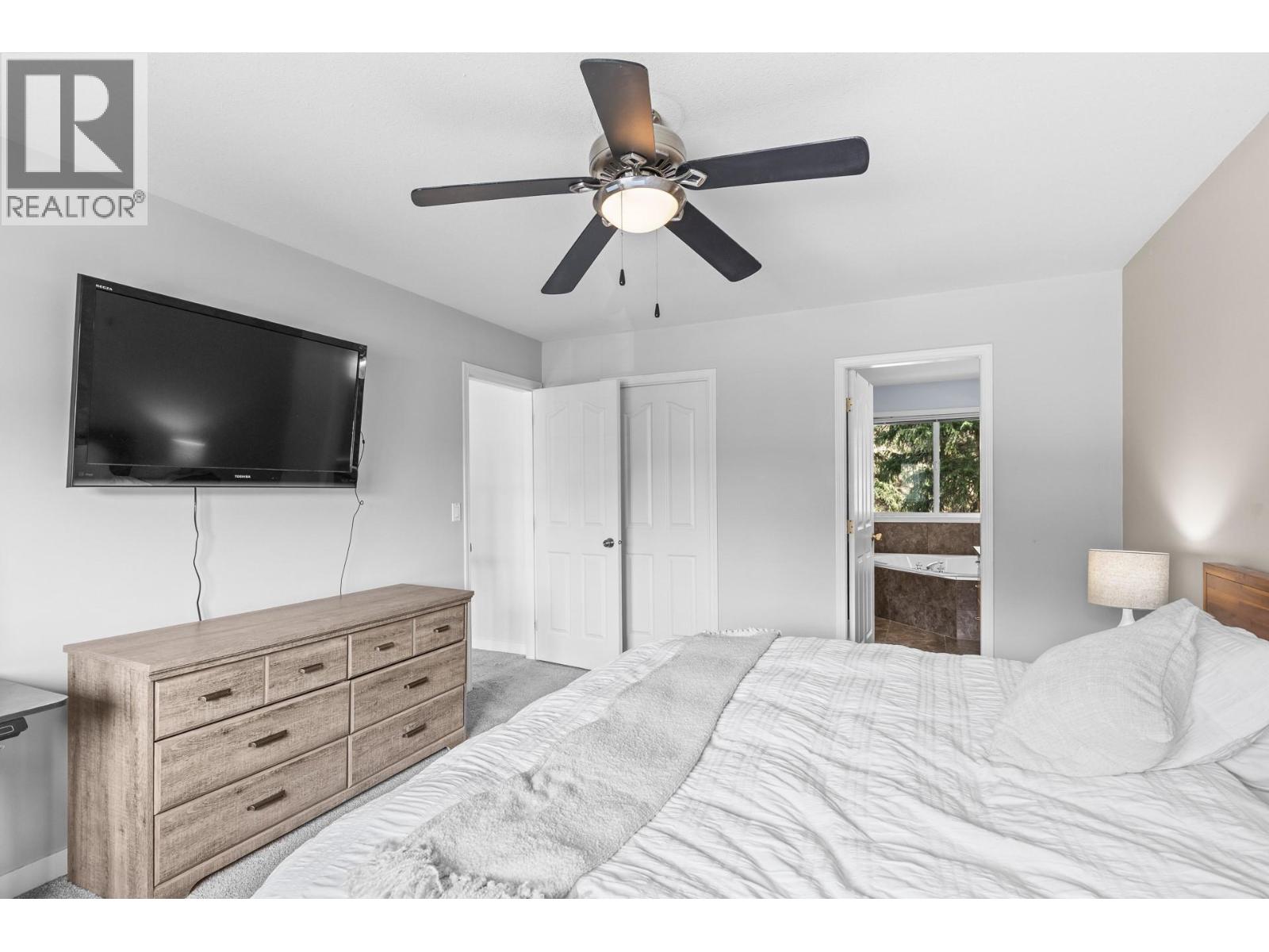 2431 Asquith Court - 31