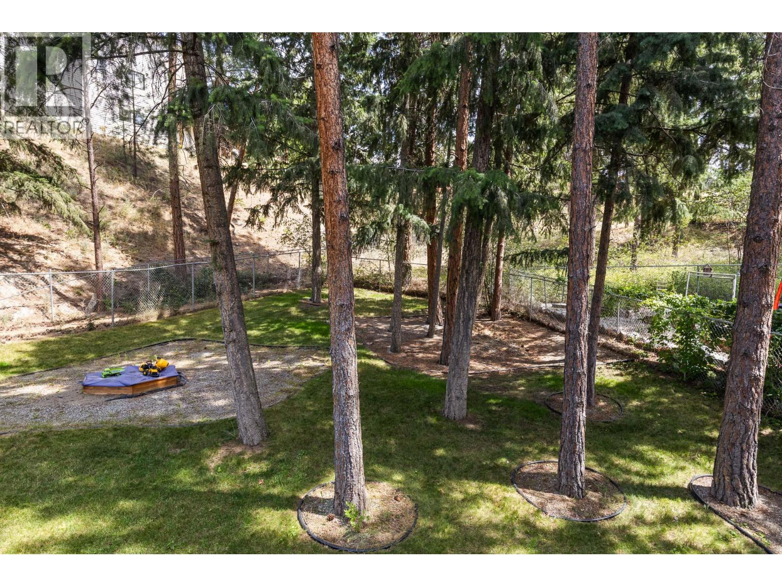 2431 Asquith Court - 48