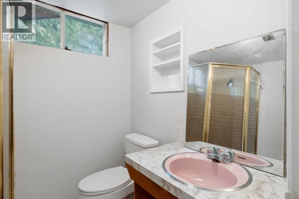 Low 3 piece bath