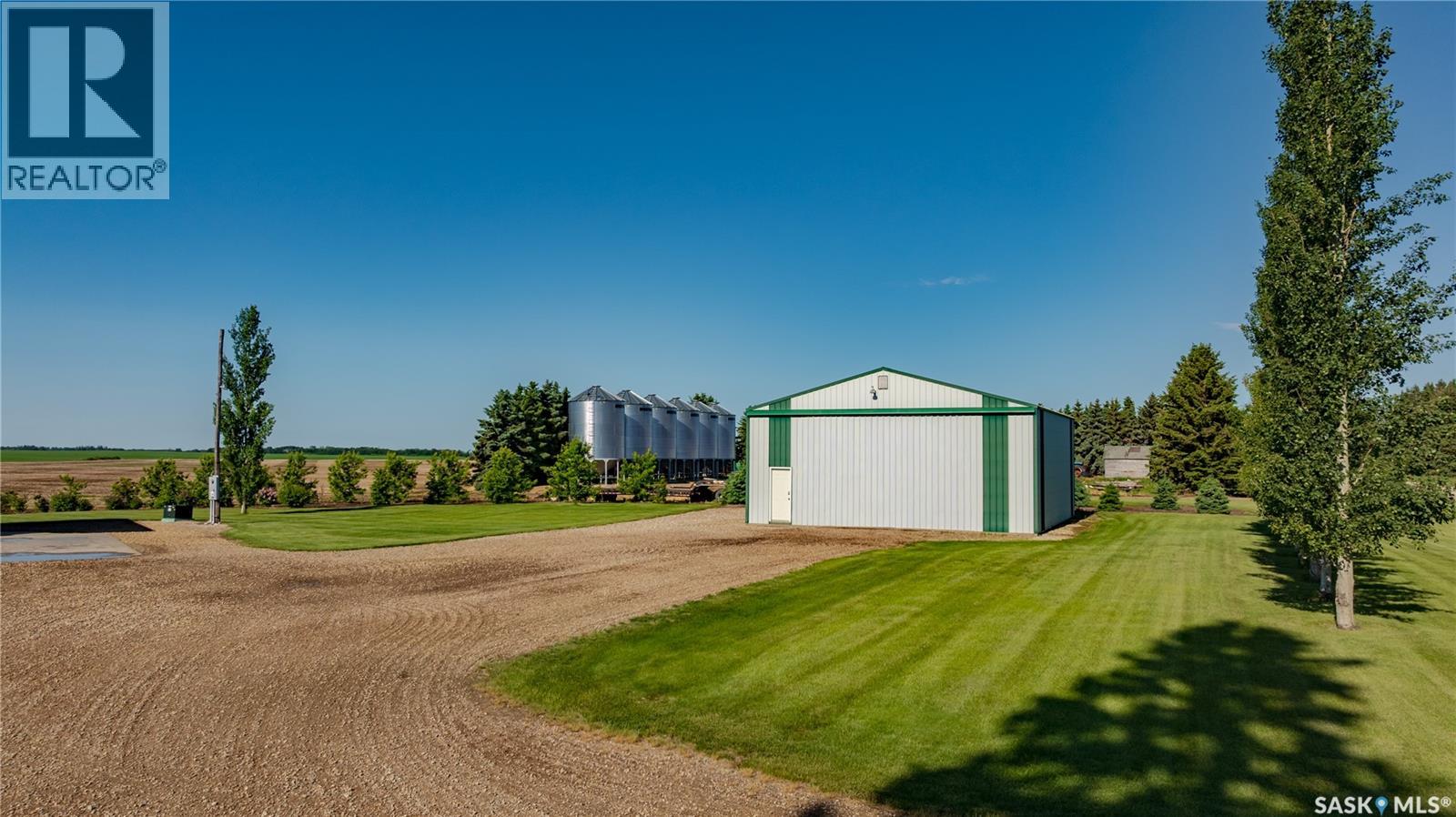 Hiebert Acreage - 70