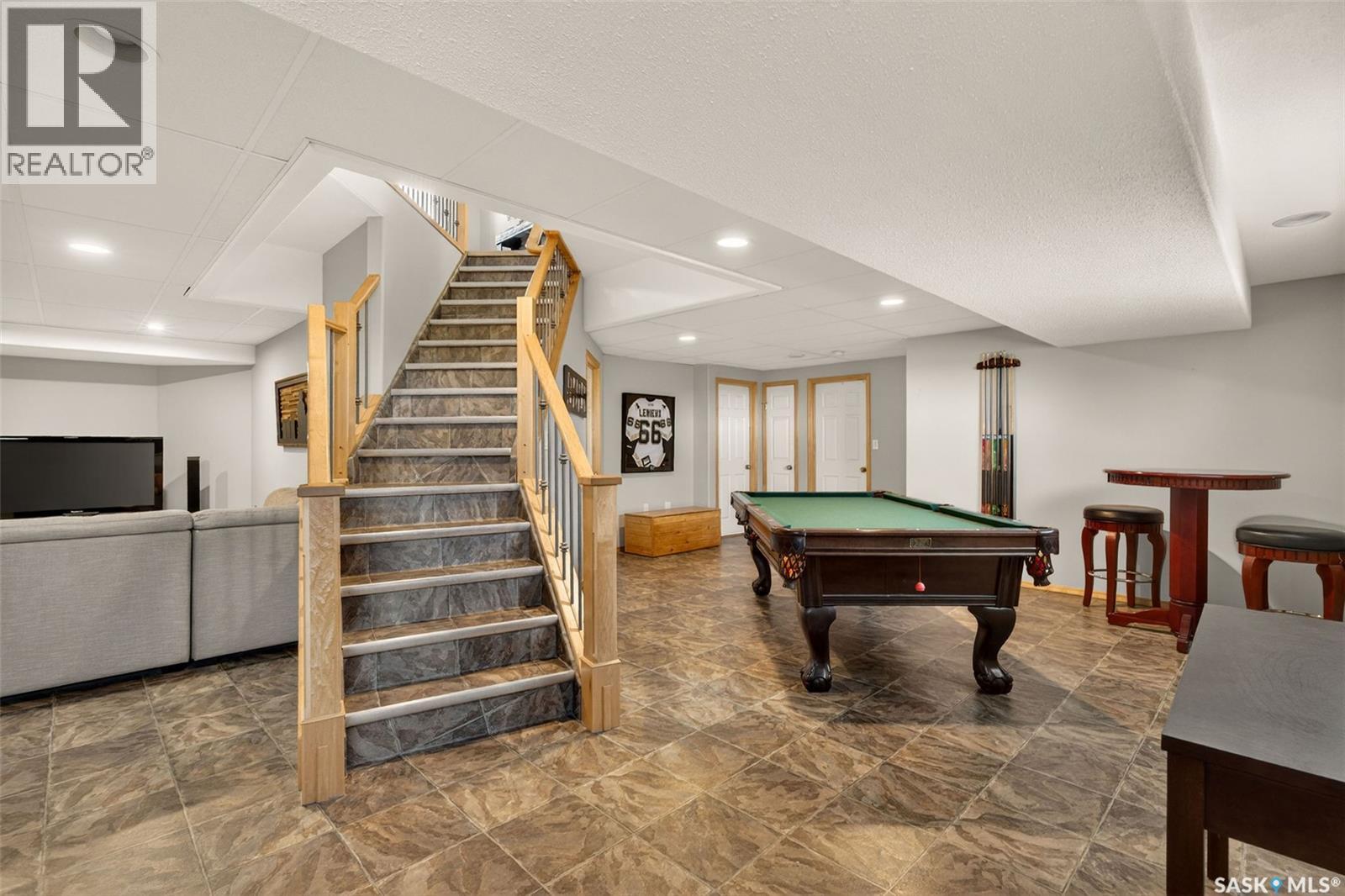 Hiebert Acreage - 50
