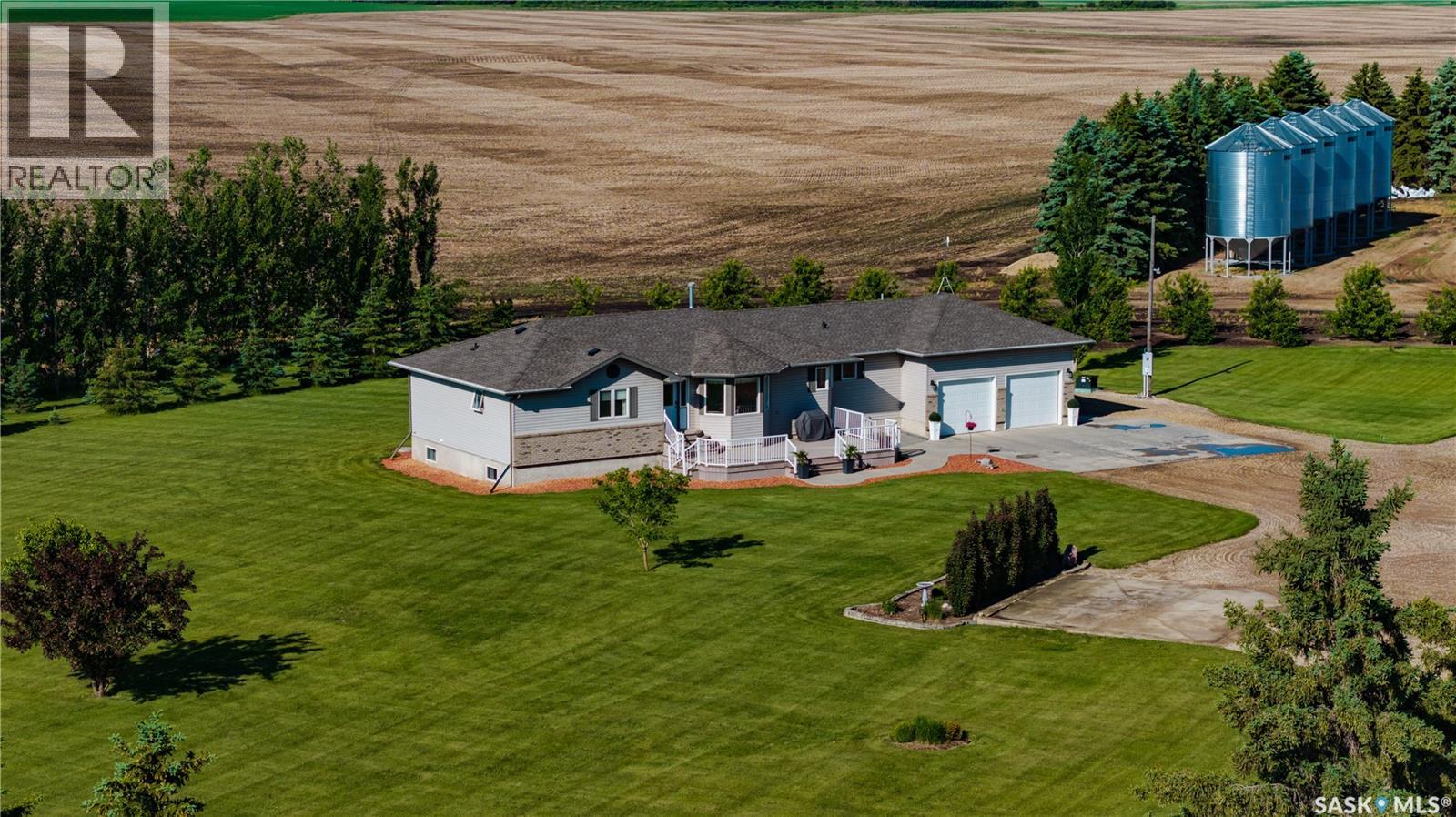 Hiebert Acreage - 66