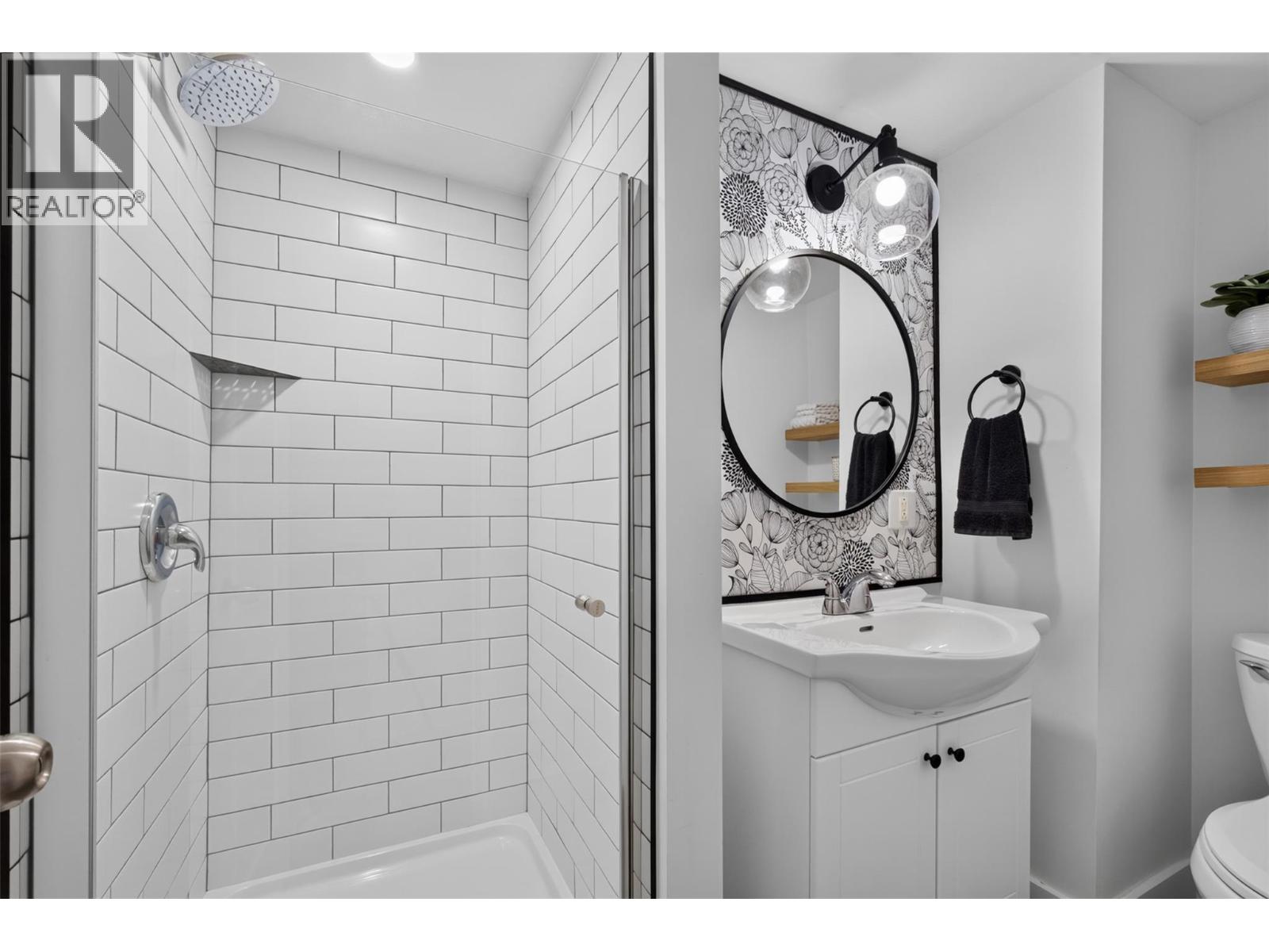  1402 41 Avenue, Vernon
