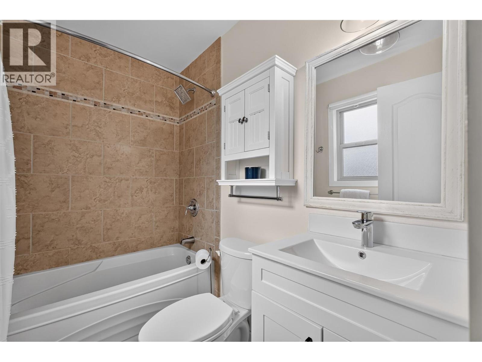  1402 41 Avenue, Vernon