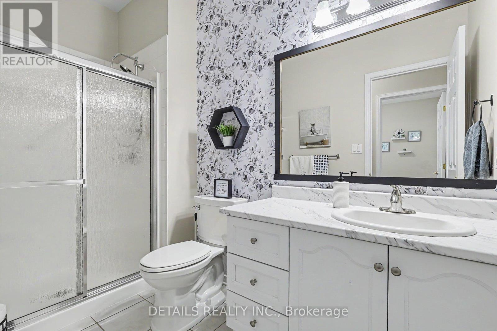 631 COUNTRY TRAIL - 21