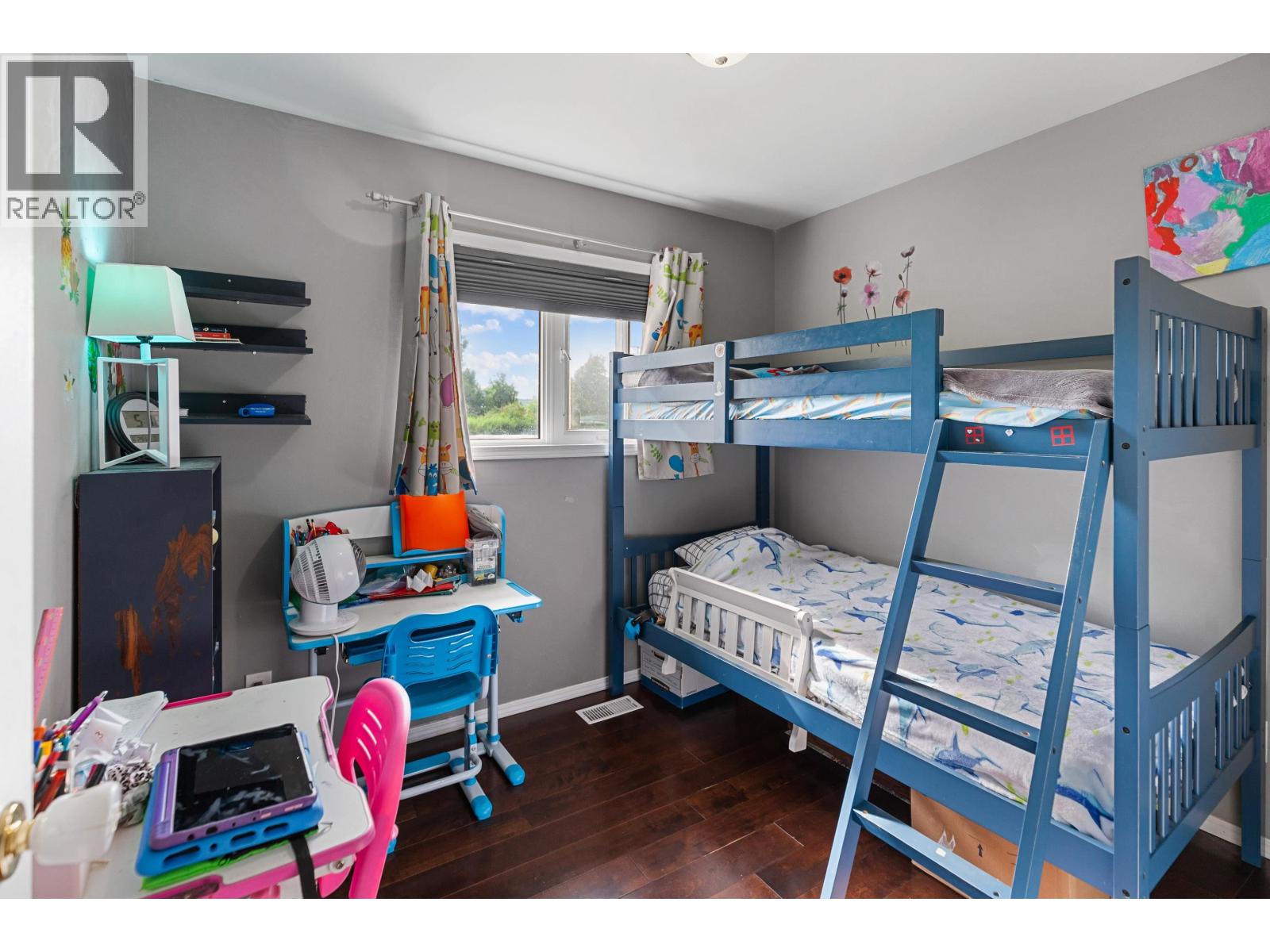 Photo 13 of 33 — 554 BURDEN STREET · Prince George, BC