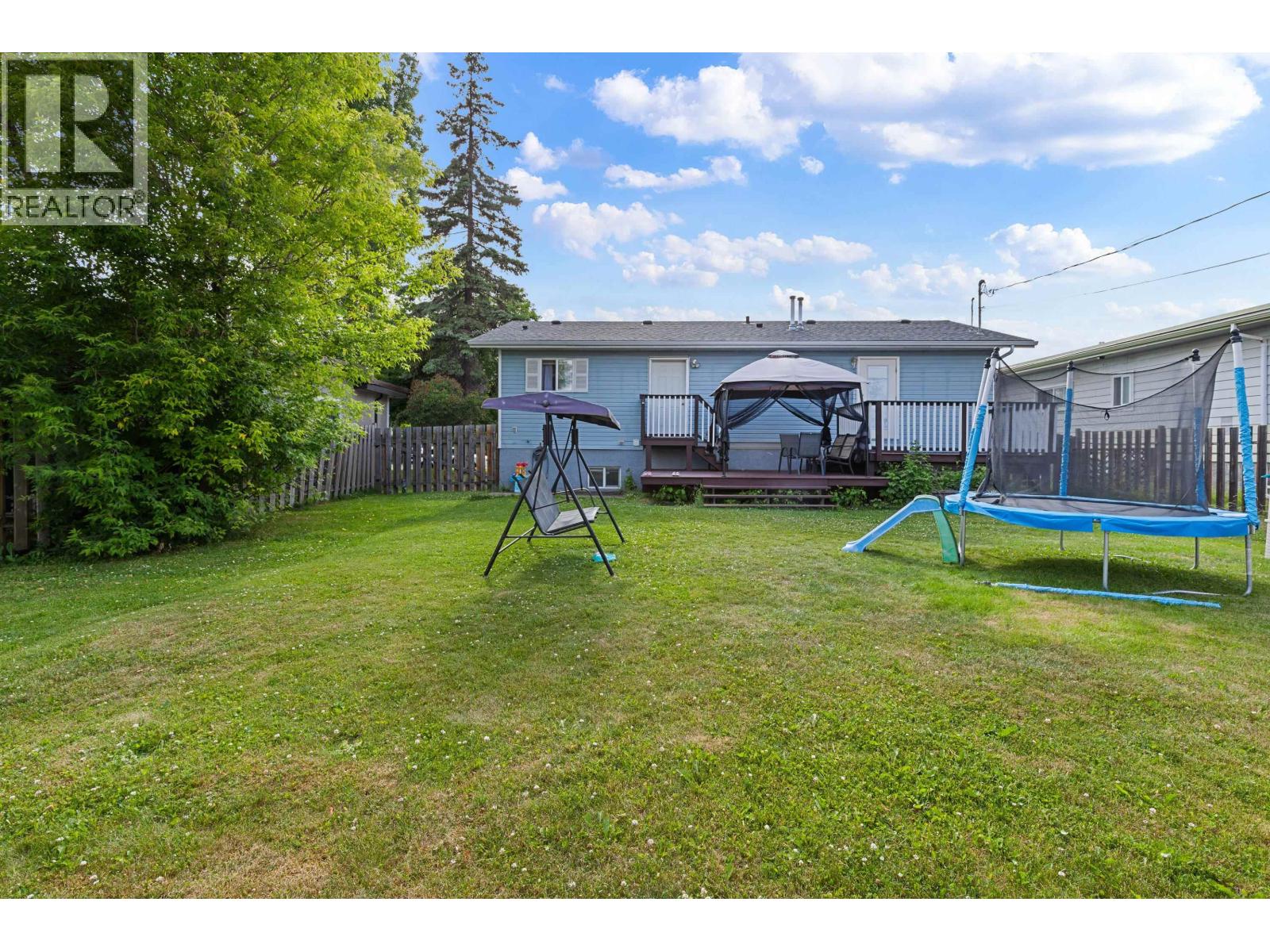 Photo 28 of 33 — 554 BURDEN STREET · Prince George, BC