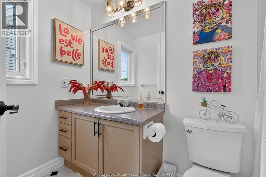 208 CRYSTAL BAY DRIVE - 22