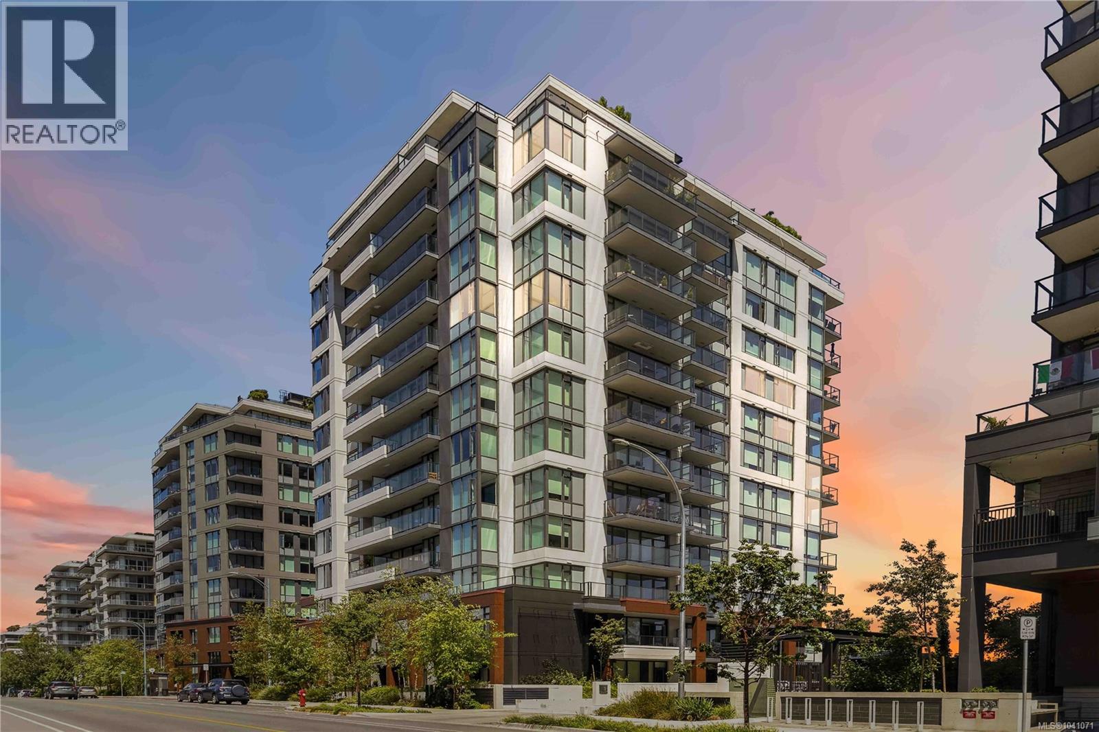 #901 363 Tyee Rd - 1