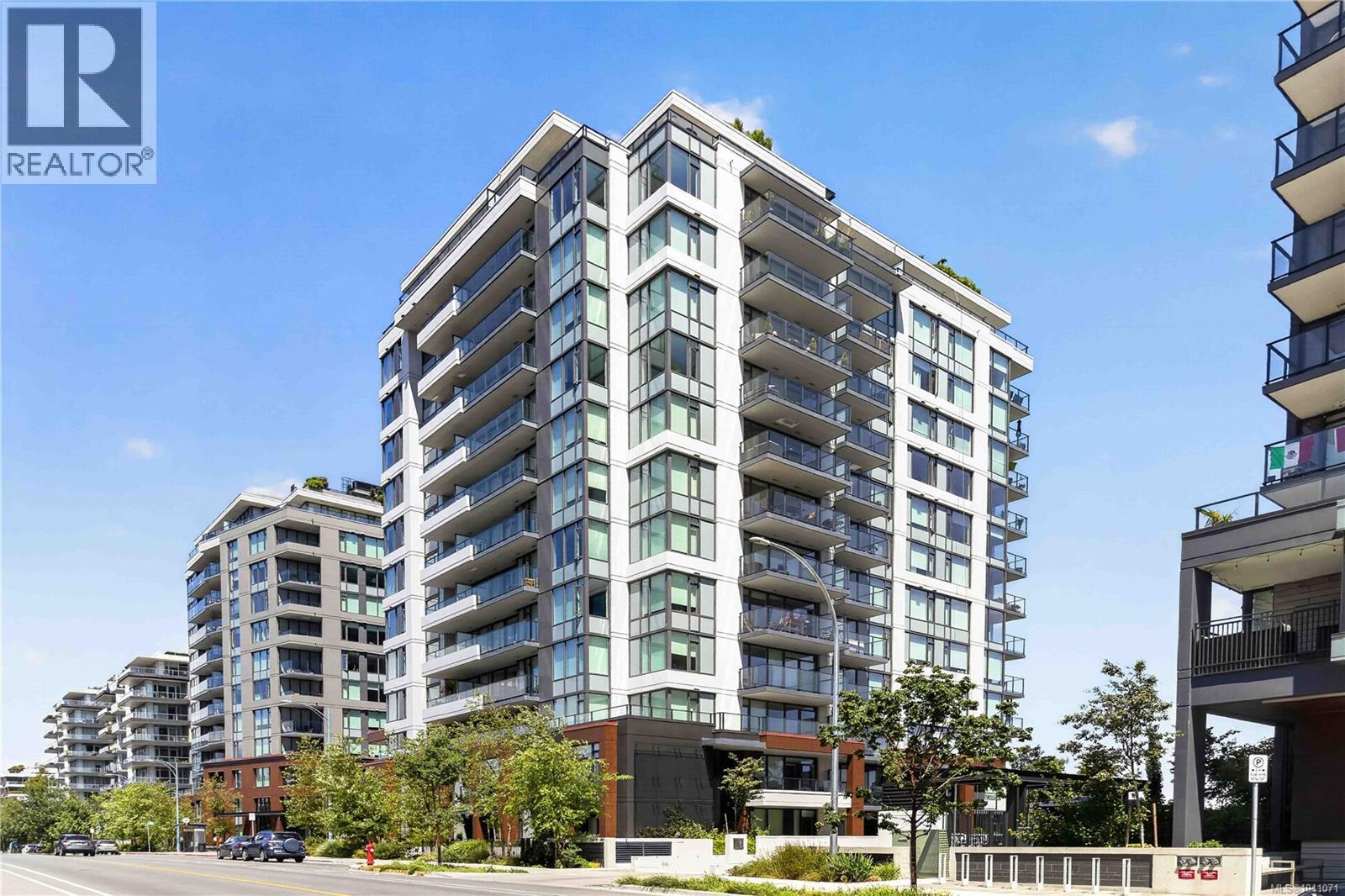 #901 363 Tyee Rd - 40