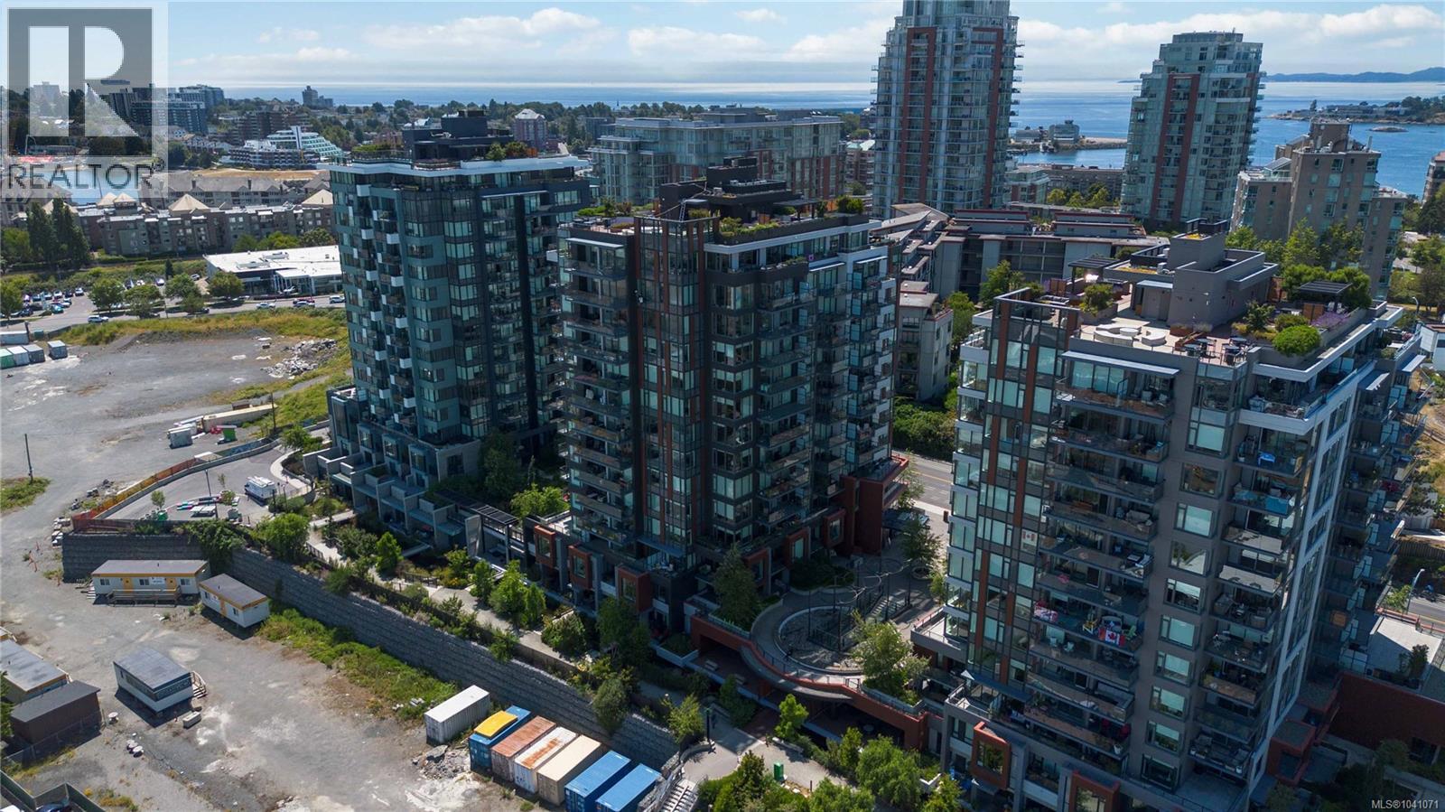 #901 363 Tyee Rd - 44