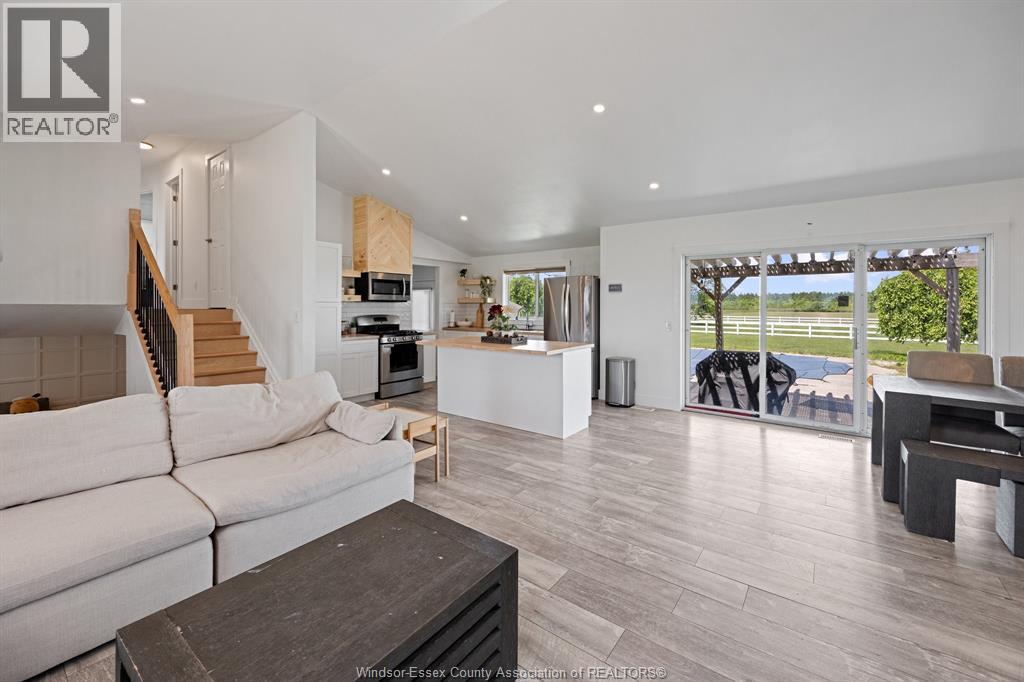 6485 CONCESSION 8 - 7