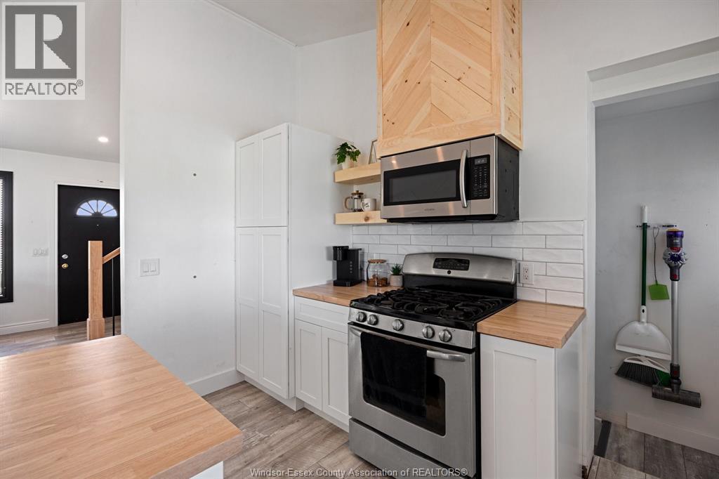 6485 CONCESSION 8 - 11