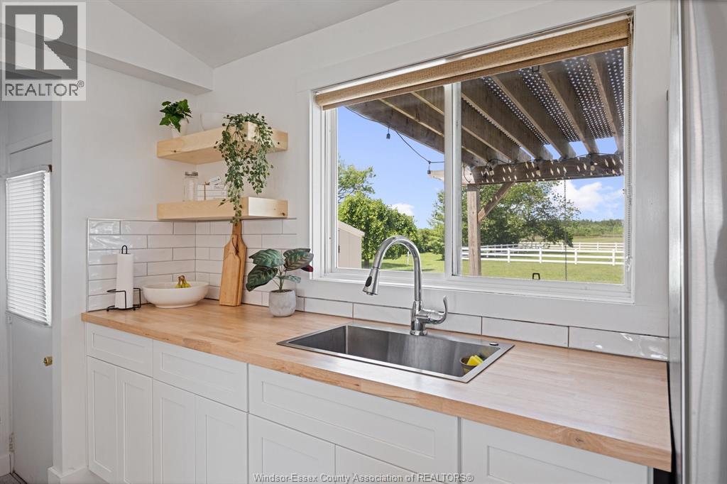 6485 CONCESSION 8 - 15