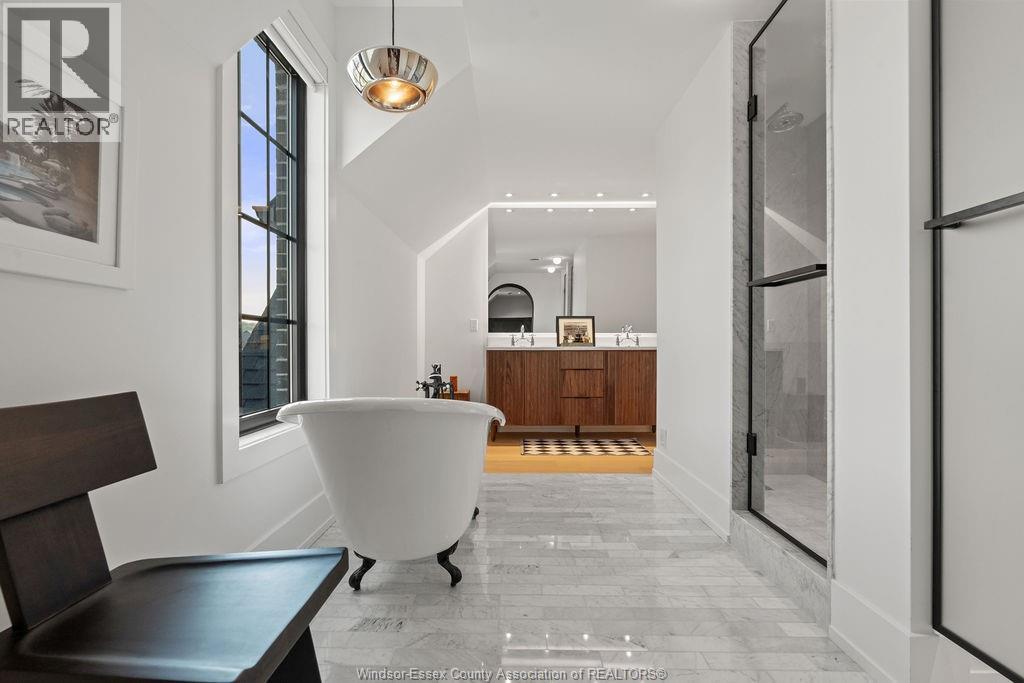 3901 LASALLE WOODS - 26