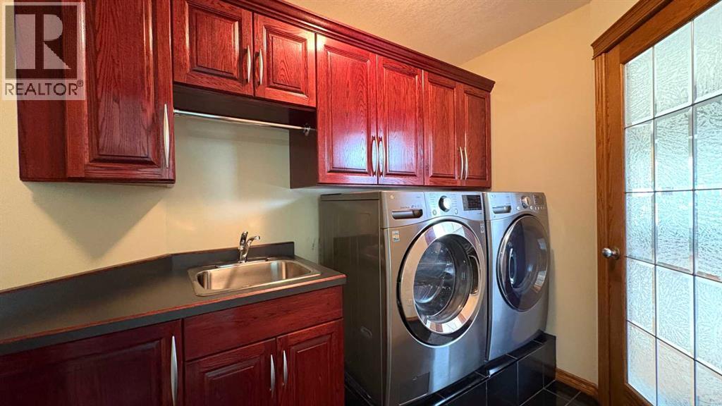 6 Cedar Crescent - 23