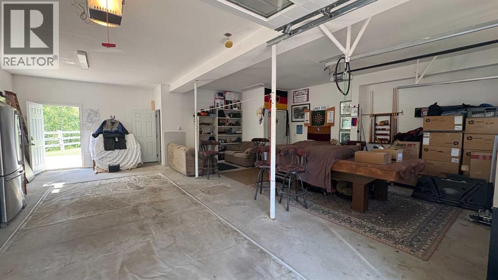 6 Cedar Crescent - 37