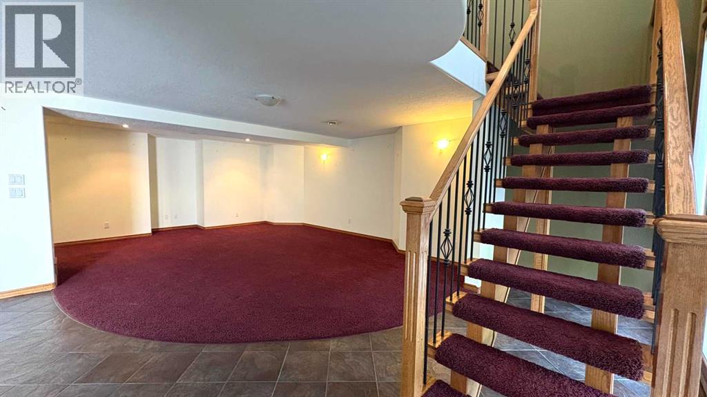6 Cedar Crescent - 24