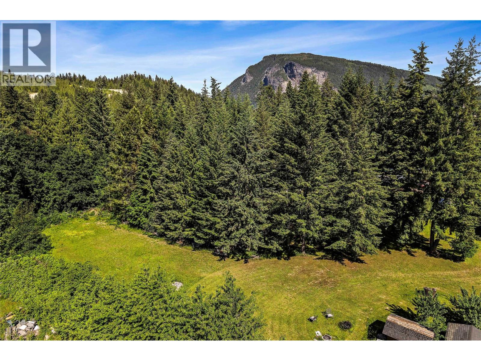  6641 50th Street Northeast, Salmon Arm