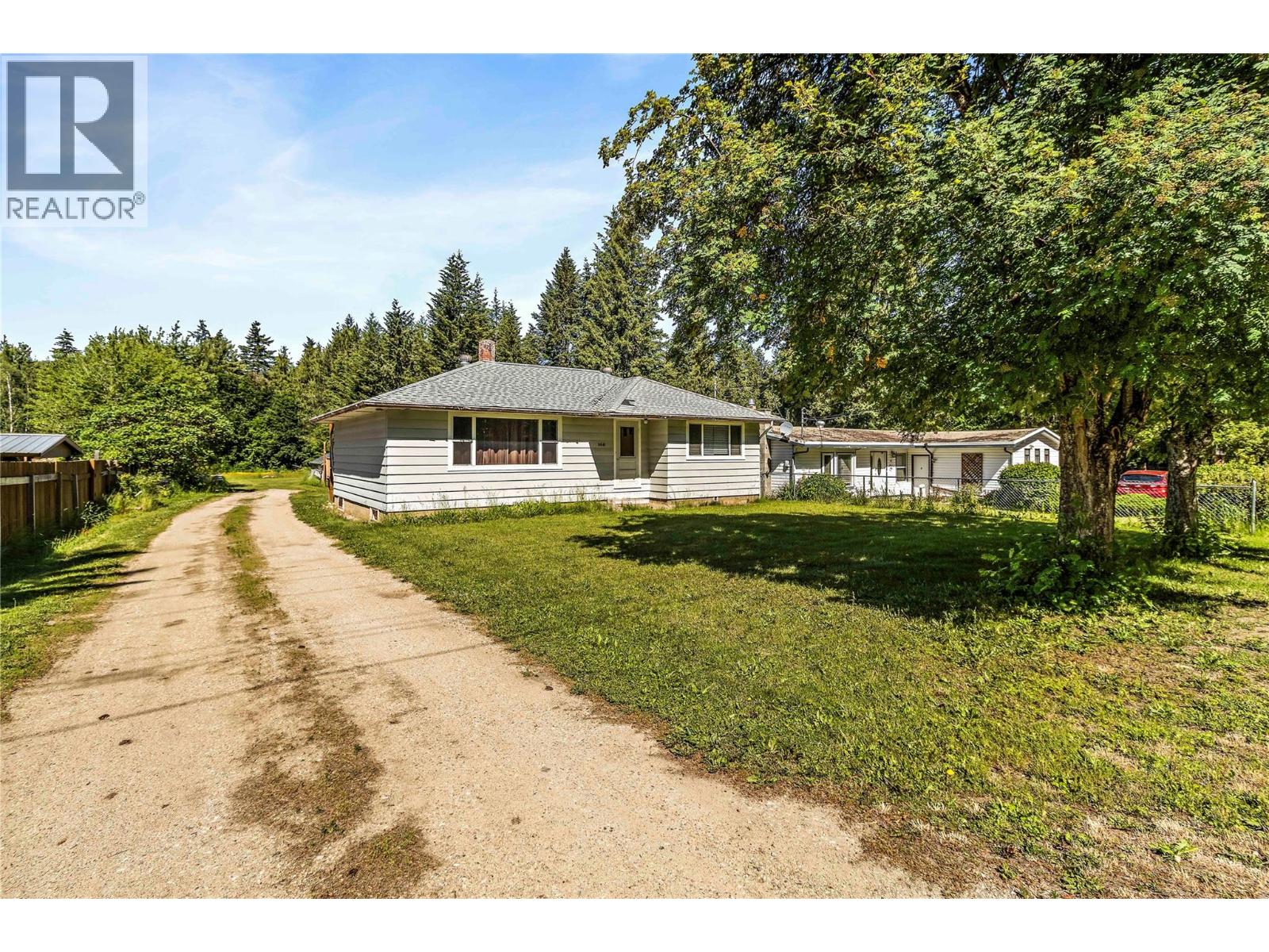  6641 50th Street Northeast, Salmon Arm