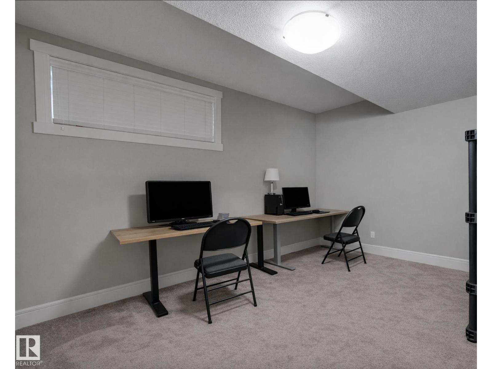 1564 36 AV NW - 42