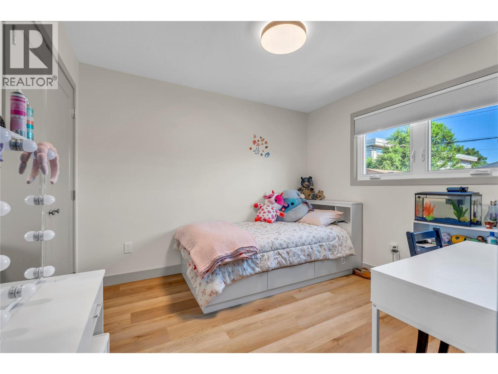 787 Kamloops Avenue - 20